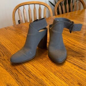 American Eagle Outfitters Gray Heeled Boots